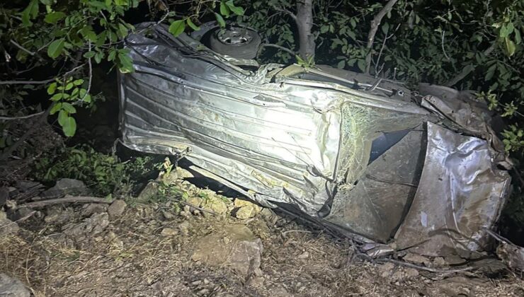 Bingöl’de uçuruma yuvarlanan araçta 4 ölü, 5 yaralı