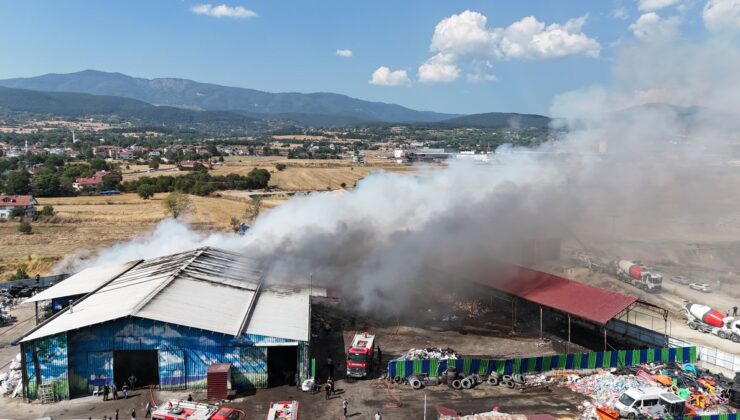 Bolu’da Katı Atık Tesisinde Yangın: 1 Saatte Kontrol Altına Alındı