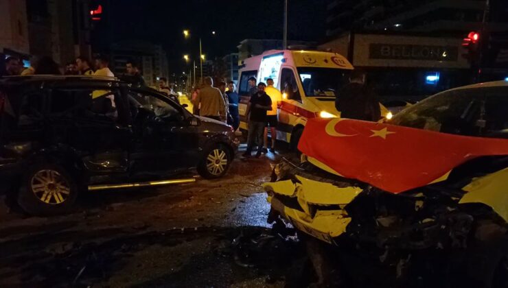Bursa’da 2 otomobil çarpıştı: 7 yaralı