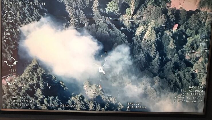 Bursa’da Orman Yangınına 3 Helikopterle Müdahale