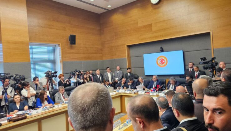 “Çerçeve Yasa” teklifi Adalet Komisyonu’nda… DEM Partili Kılıç Koçyiğit’in Öcalan’a teşekkür etmesine İYİ Parti’den tepki: Meclis’te bebek katili eşit tutulamaz