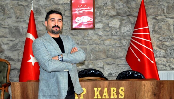 CHP Kars İl Başkanlığına atanan Muhammet Baran Karahan göreve başladı