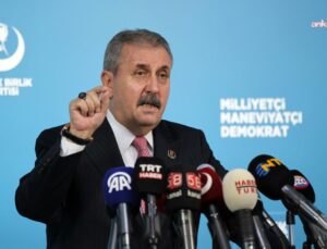 Destici: Tarihin akışını değiştirenlerdeniz