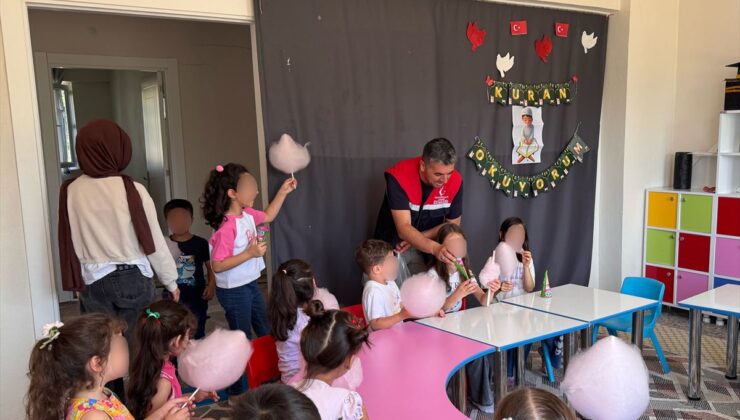 Doğanşehir’de Kur’an kursu öğrencilerine dondurma ve pamuk şeker ikramı