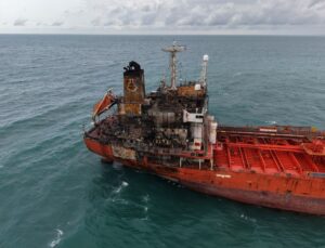 Dron Saldırısına Uğrayan Tanker Samsun’da Karaya Oturdu