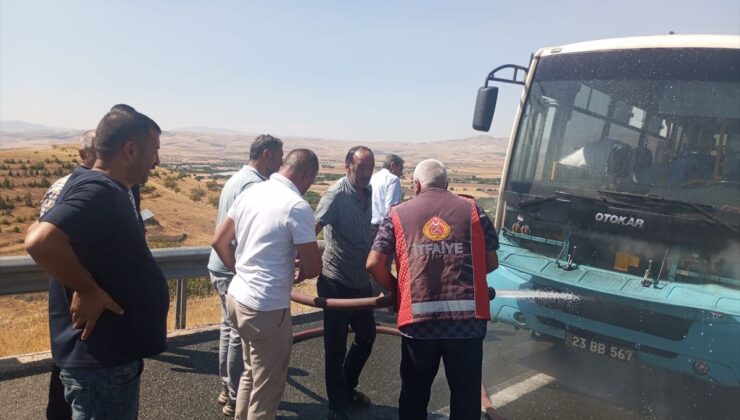 Elazığ’da Belediye Otobüsü Yangını