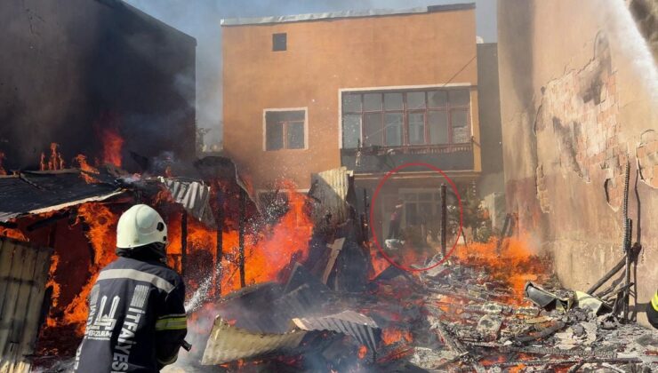 Erzurum’da Garaj Yangını: Vatandaş Hortumla Müdahale Etti
