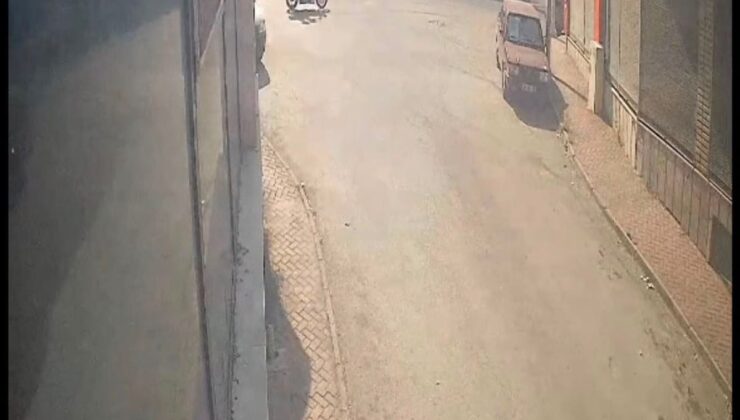 Eskişehir’de Motosiklet ile Otomobil Çarpıştı: 2 Yaralı