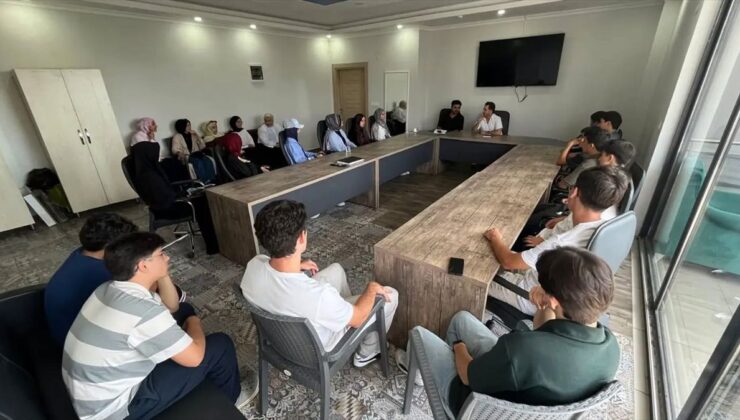 Fethiye’de hafızlarla yaz Kur’an kursu değerlendirmesi
