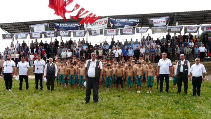 Gerze’de Geleneksel Karakucak Güreşleri