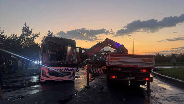 Kayseri’de Otobüs-Tanker Kazası: 35 Yaralı