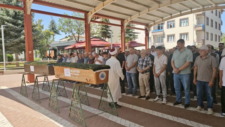 Kırşehir’de baba, oğlu tarafından bıçaklanarak öldürüldü