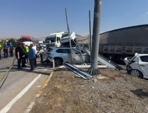 Konya’da Tır Kazası: 1 Ölü, 9 Yaralı