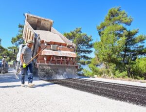 Kumluca’da Göllü Yaylası Yolu Asfaltlandı