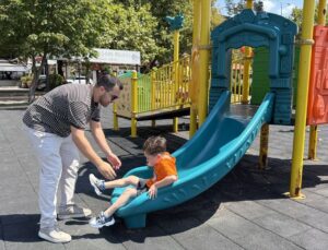 Lösemiyi Yenen Genç, Hastalara Umut Oluyor