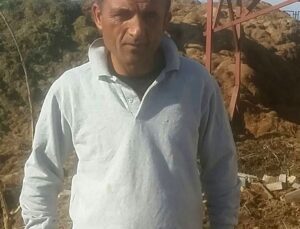Manavgat’ta Çöp Kamyonunun Altında Kalan İşçi Hayatını Kaybetti