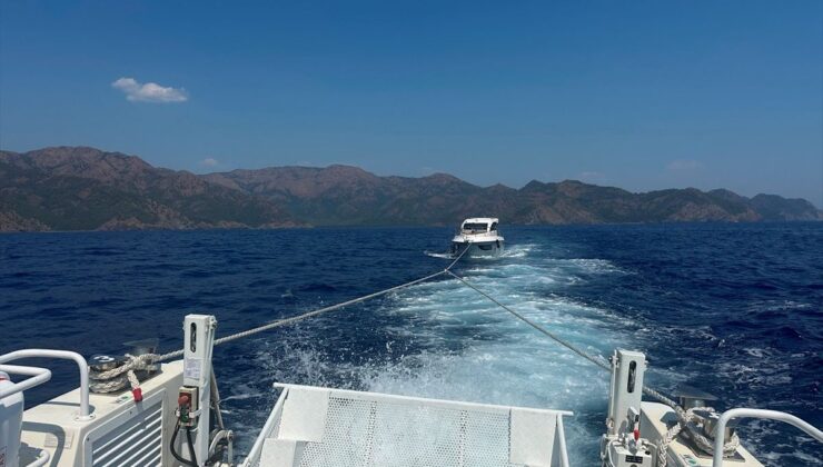 Marmaris’te Arızalı Yattaki 7 Kişi Kurtarıldı