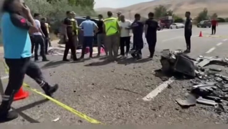 Muradiye’de Kafa Kafaya Çarpışma: 2 Ölü, 9 Yaralı