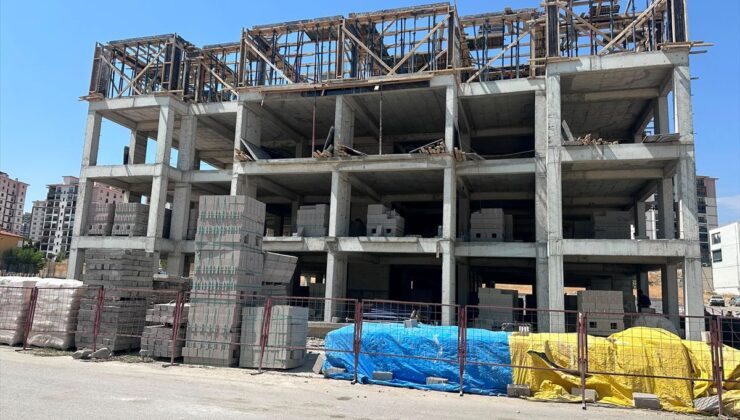 Niğde’de İşçi İnşaatın 3. Katından Düştü