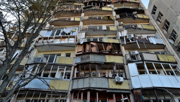Rusya’nın Kiev’e Saldırılarında 13 Kişi Hayatını Kaybetti