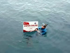 Şahika Ercümen’den 30 Ağustos Zafer Bayramı’nda Karamağara’da ‘Zafer Dalışı’