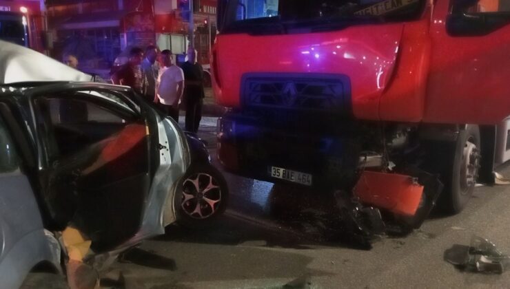 Samsun’da kamyon, otomobile çarptı: 3 yaralı