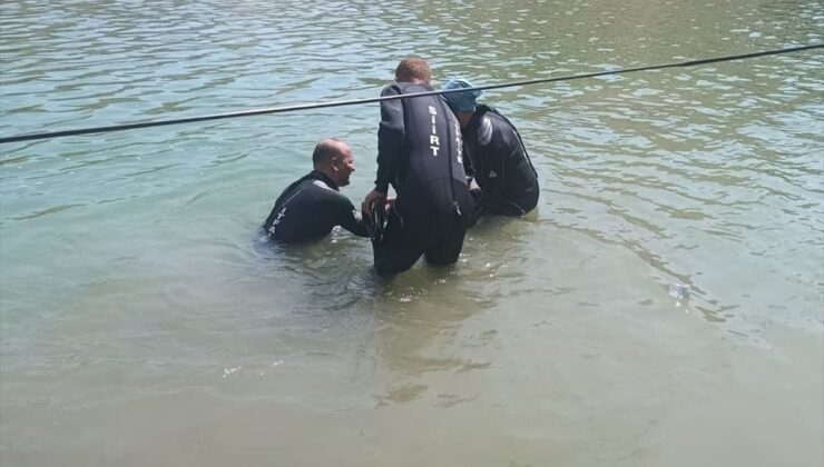 Siirt’te çaya düşen oğlunu kurtarmak isterken akıntıya kapılan babanın da cansız bedeni bulundu