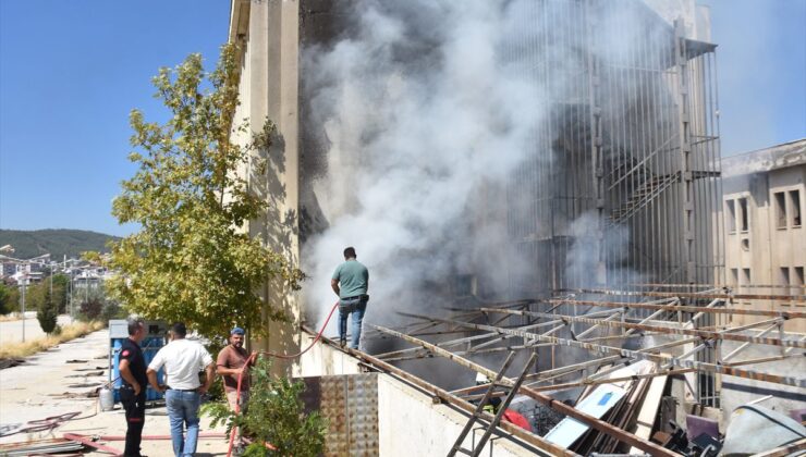 Sinop’ta eski hastane binasında yangın