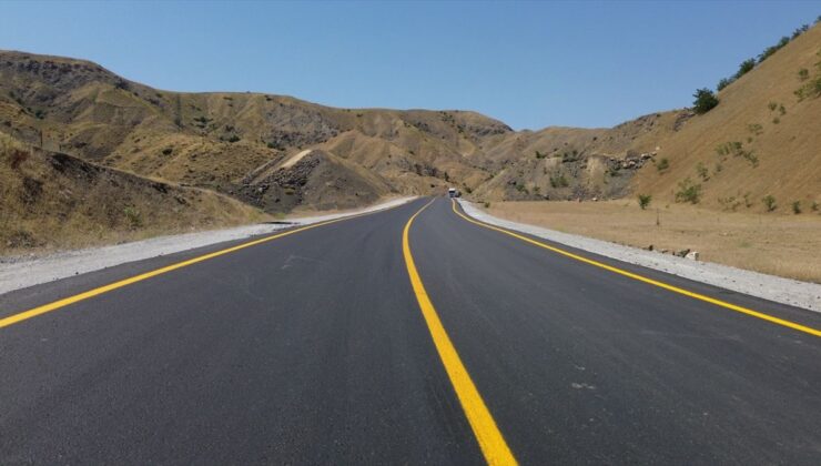 Şirvan’da 15 Köyün Yolu Sıcak Asfaltla Yenilendi