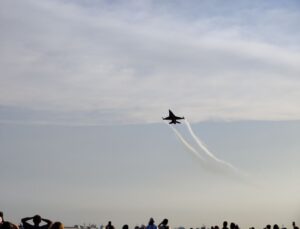 SOLOTÜRK, 30 Ağustos Zafer Bayramı İçin İstanbul’da Nefes Kesen Prova Uçuşu Yaptı