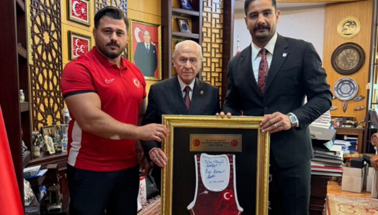Taha Akgül, Rıza Kayaalp ve Namık Aliyev’den MHP Lideri Bahçeli’ye güreş ziyareti