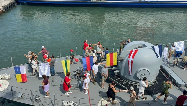 TCG Karşıyaka Gemisi Zafer Bayramı’nda İlk Kez Ziyarete Açıldı