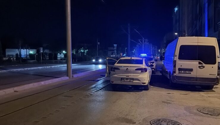 Tepebaşı’nda Bıçaklı Kavga: 2 Yaralı, 1 Tutuklu