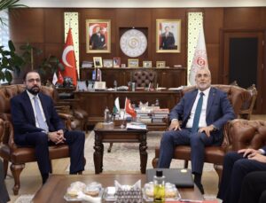 Bakan Işıkhan, Pakistanlı mevkidaşı Hussain ile bir araya geldi
