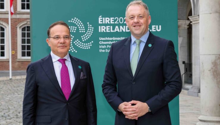 Bozay Dublin’de İrlandalı Yetkililerle Görüştü