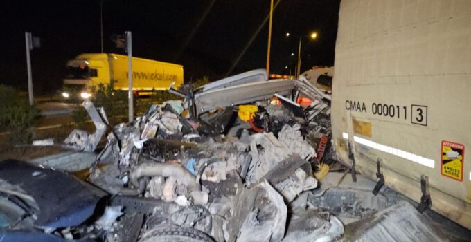 Bursa’da zincirleme kaza; 1 ölü, 7 yaralı