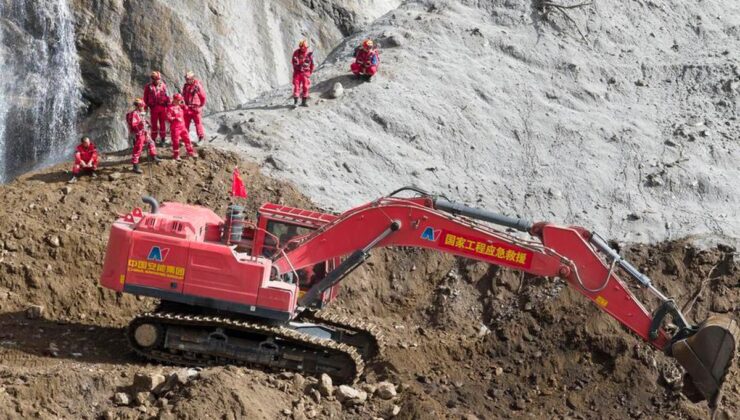Çin, Gyirong Sınır Kapısı’ndaki Heyelan Kurtarma Çalışmaları İçin Meteorolojik Desteği Güçlendirecek