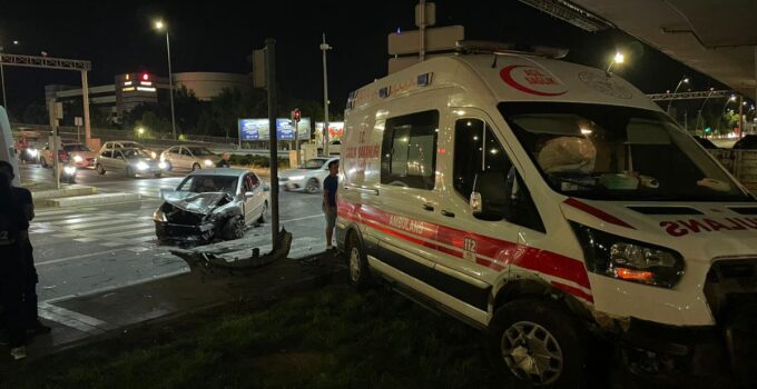 Kayseri’de Ambulans ile Otomobil Çarpıştı: 6 Yaralı