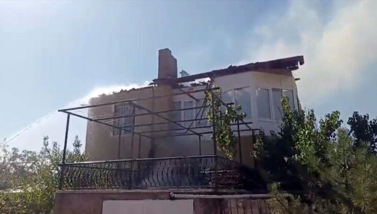 Kırıkkale’de Müstakil Evin Çatısında Yangın