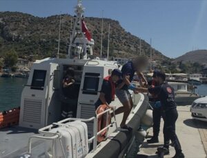 Marmaris açıklarında yatta yaralanan kişinin tıbbi tahliyesi gerçekleştirildi