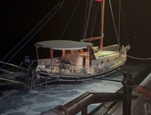 Muğla açıklarında arızalanan yelkenli teknedeki 2 kişi kurtarıldı