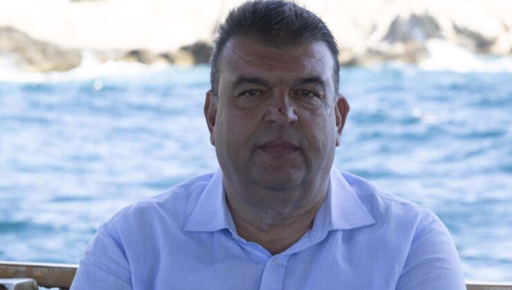 Seferihisar rüşvet soruşturmasında 2 şoför adliyede