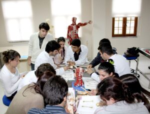 YKS 2026: İlk Binde Tıp ve Hukuk Zirvede